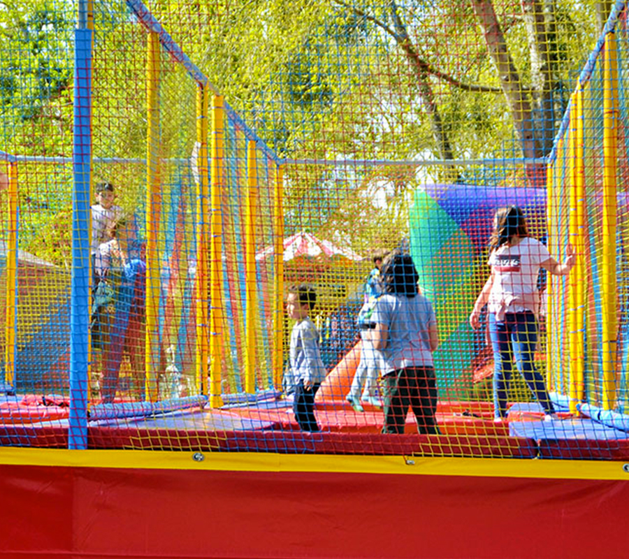 attraction trampolines Family Park